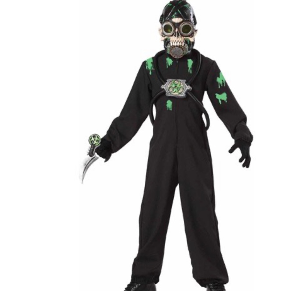 California costumes wasteland warrior child costume. Nwt med 8